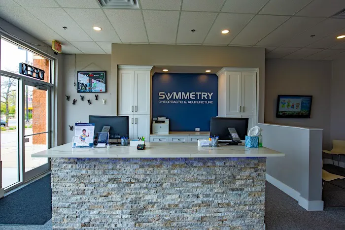Symmetry Chiropractic & Acupuncture Picture 4