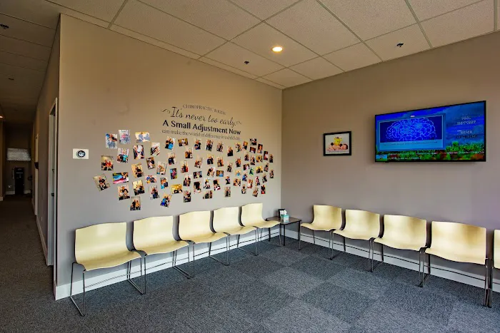 Symmetry Chiropractic & Acupuncture Picture 3