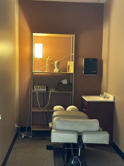 Health First Chiropractic Wellness Center Picture 3