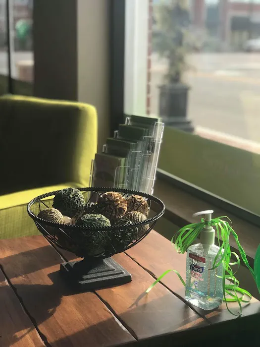 Aligned Modern Health Picture 3