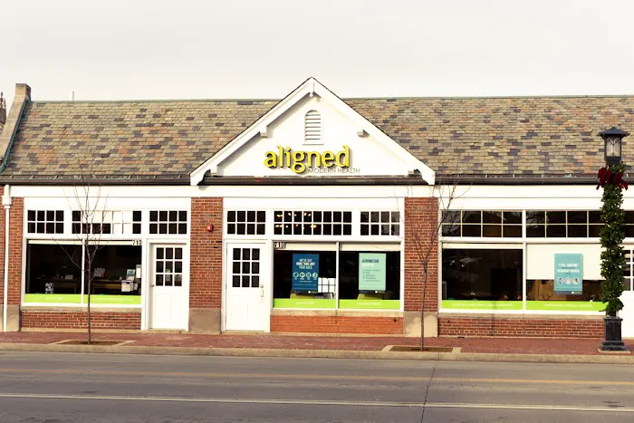 Aligned Modern Health Picture 2