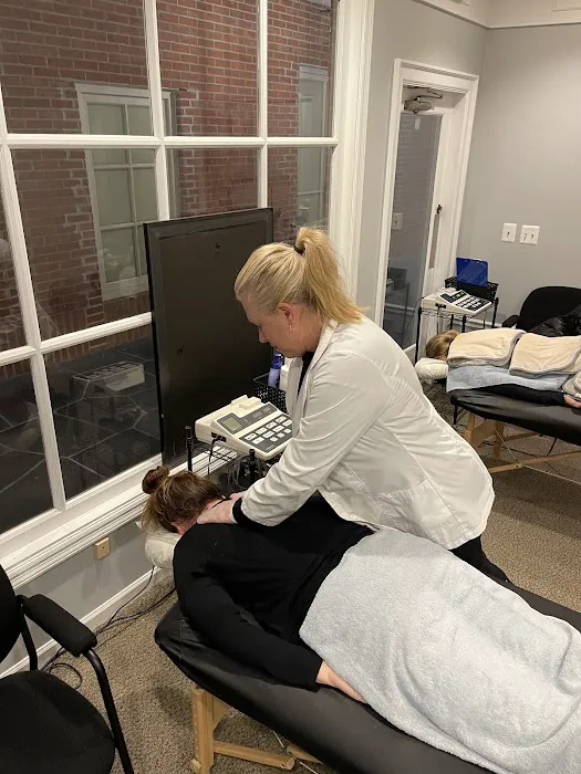 Spine & Wellness Clinic - Dr Wendy L. Flynn, Chiropractic Physician Picture 9