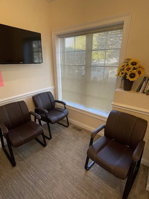 HealthDocs - Libertyville Chiropractor Picture 4