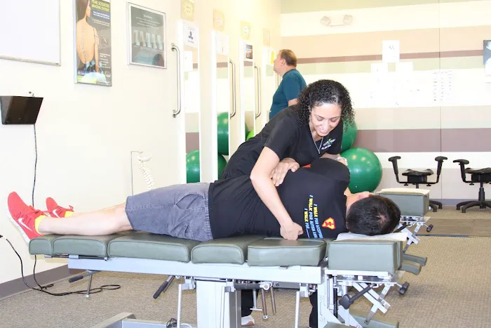 Chiro One Chiropractic & Wellness Center of Gurnee/Waukegan Picture 4