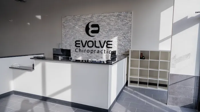Evolve Chiropractic Algonquin Commons Picture 9