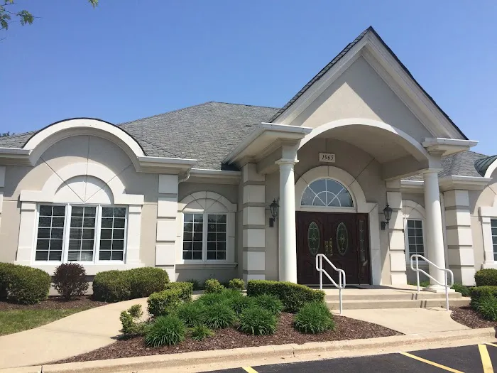 Lindstrom Chiropractic Clinic PC Picture 3
