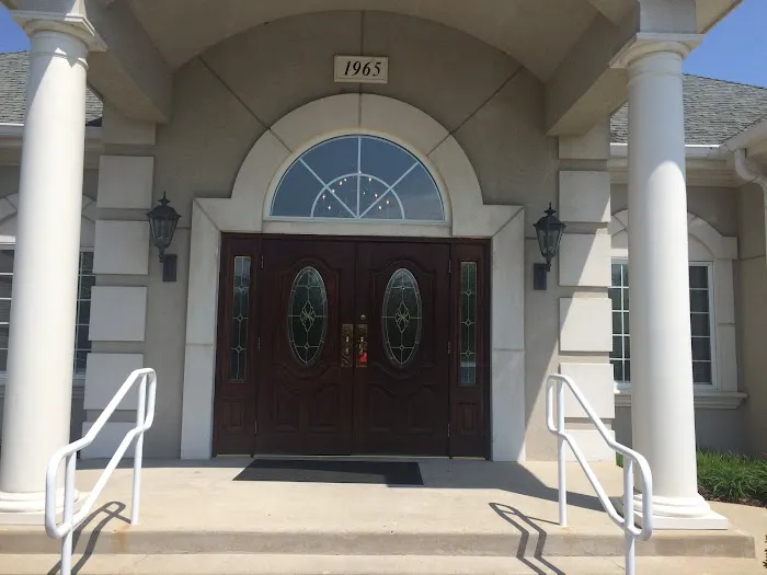Lindstrom Chiropractic Clinic PC Picture 5