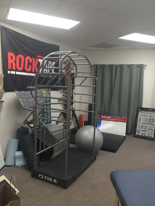 Lindstrom Chiropractic Clinic PC Picture 8