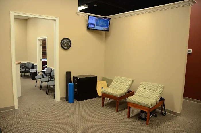 Midwest Healthcare & Physical Medicine Picture 10