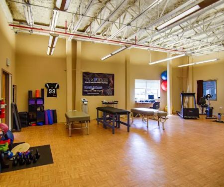 Innovative Sports Medicine and Family Wellness