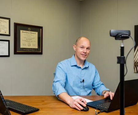 Dr. Joshua Bletzinger DC