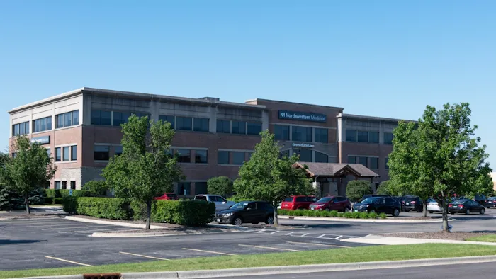Northwestern Medicine Back and Spine Care Crystal Lake Picture 3