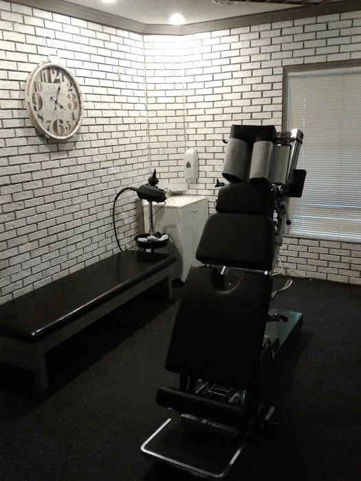 Holistic Chiropractic Picture 4
