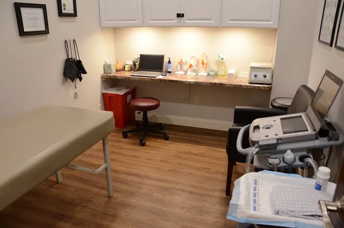 Discover Medical Center Picture 5