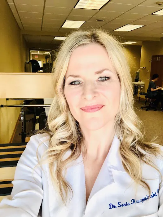 Dr. Sonia Kwapisinski DC, Chiropractor Picture 3