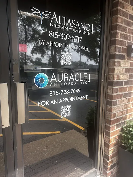 Auracle Chiropractic Picture 9