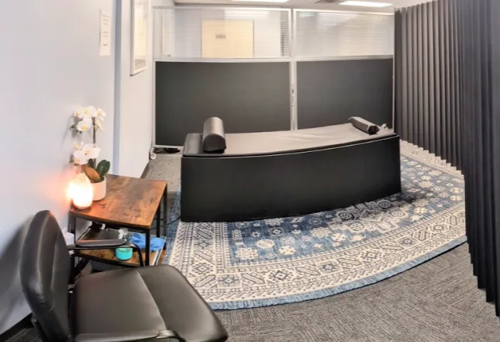 Silver Creek Chiropractic- Shockwave, High Intensity PEMF Therapy, Dry Needling, & Graston Picture 10