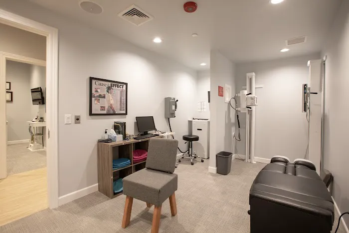 LiveFree Health and Chiropractic Picture 1