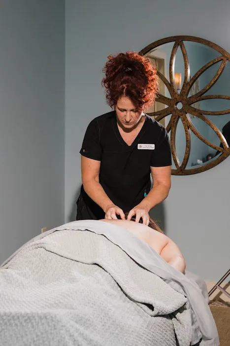 Lake Country Health Center Dr. Daniel Murray, Dr. Brandon Meye, & Associates Picture 5