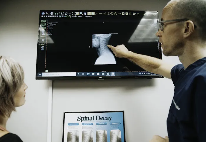 Advanced Chiropractic and Rehab Picture 7