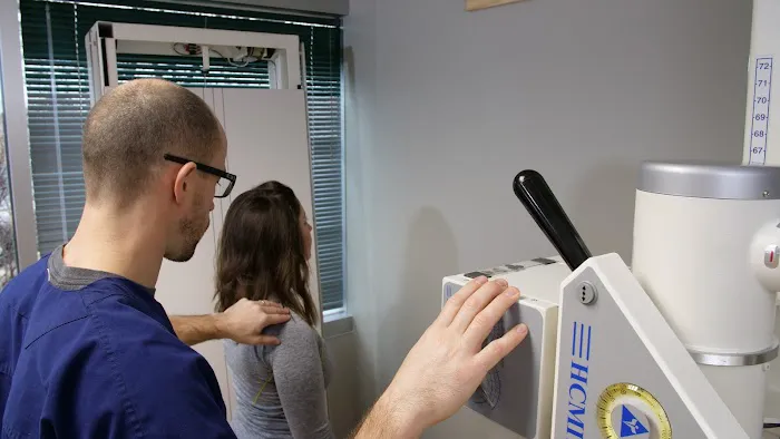 Advanced Chiropractic and Rehab Picture 1