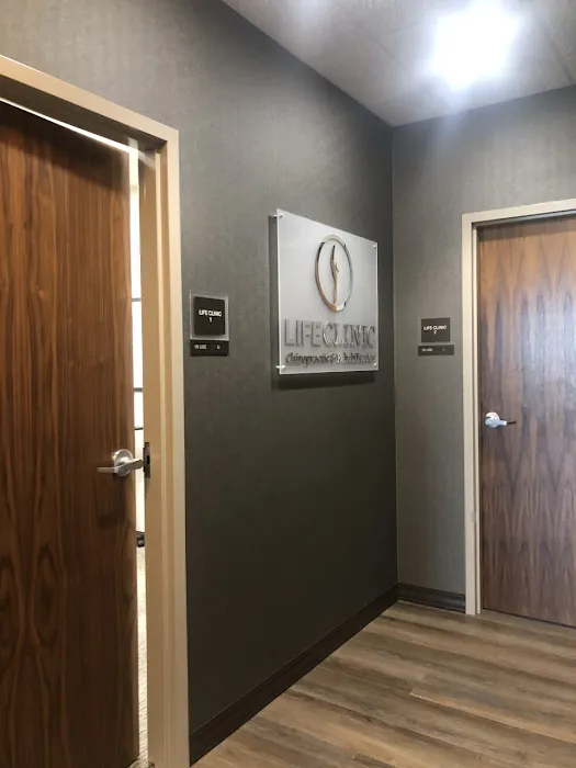 LifeClinic Chiropractic & Rehabilitation - Brookfield, WI Picture 9