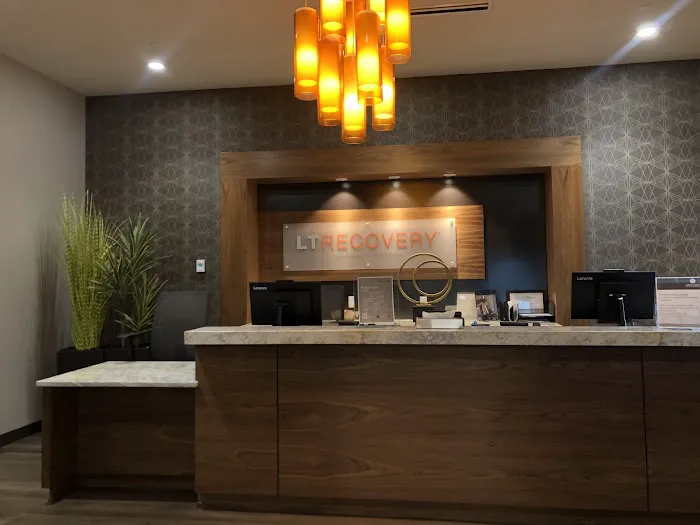 LifeClinic Chiropractic & Rehabilitation - Brookfield, WI Picture 7