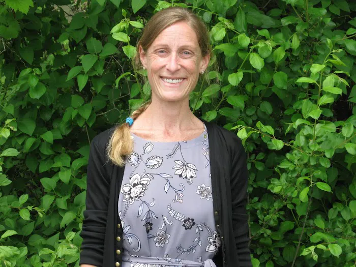 Health by Hands Chiropractic Picture 1