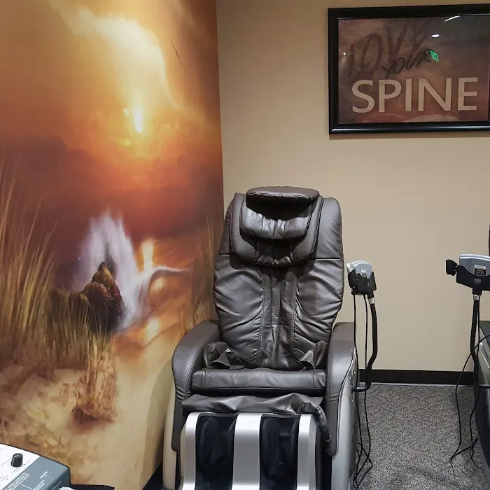 Hyatt Chiropractic: Daniel Hyatt, DC Picture 2