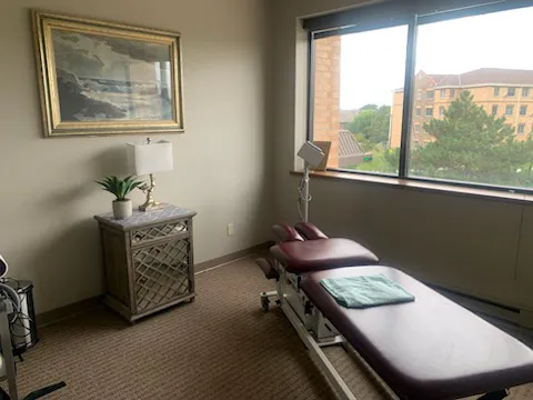 AA Spine & Rehab Clinic Picture 9