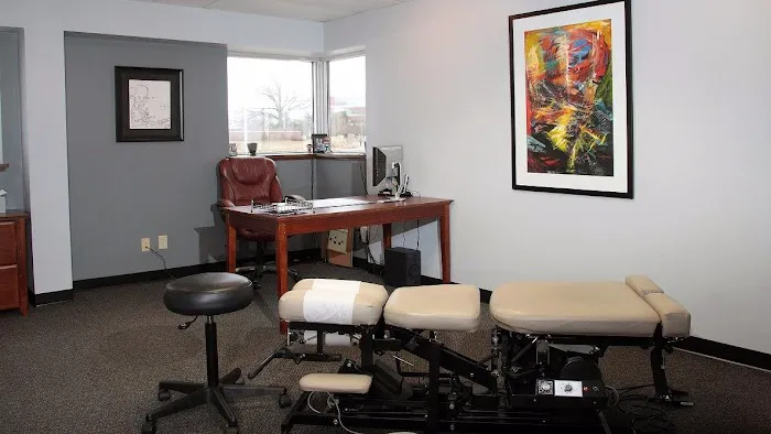 Apps Chiropractic & Wellness Center Picture 4