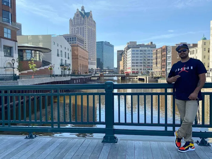 Chiropractic Company of Milwaukee East Picture 9