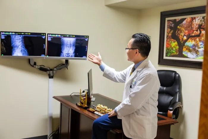 LOR Chiropractic Clinic Picture 6