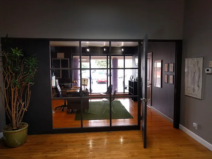 918 Chiropractic Picture 9