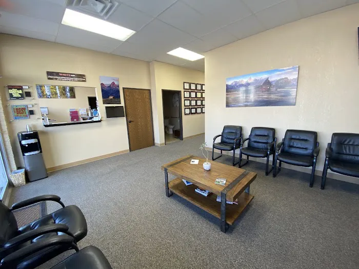 Dr. Chris Barnes Picture 4