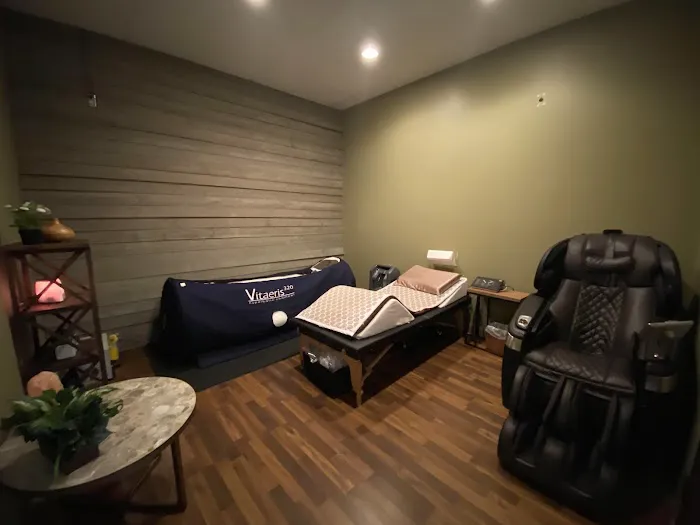 Dr. Chris Barnes Picture 1