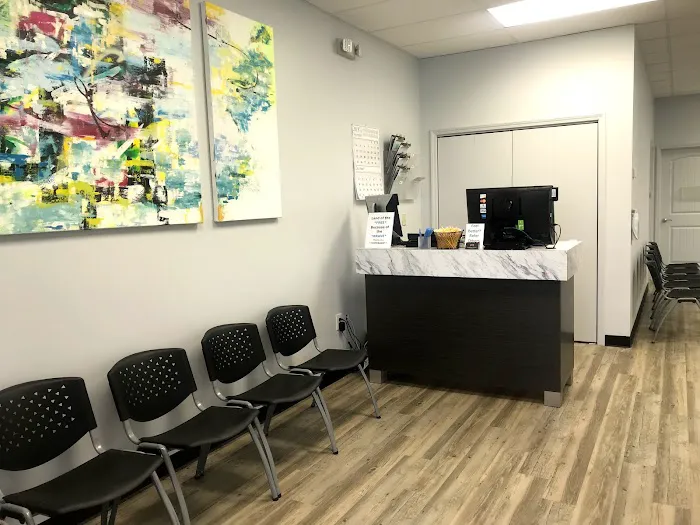 Hays Chiropractic + Acupuncture Picture 2