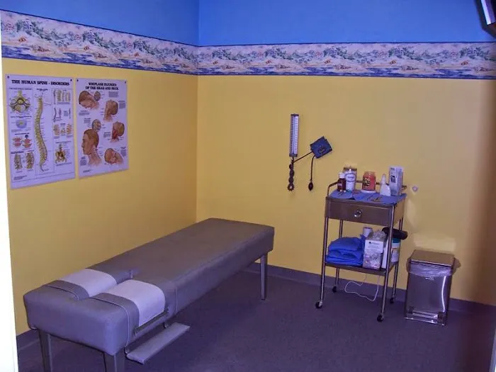 Jones Chiropractic Clinic Picture 6
