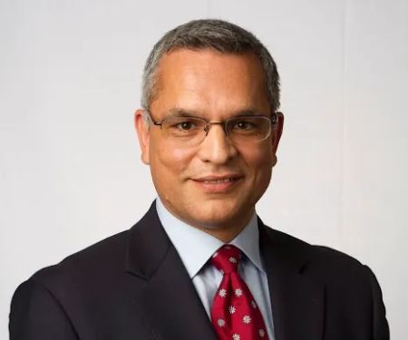 Dr. Tomas Martinez