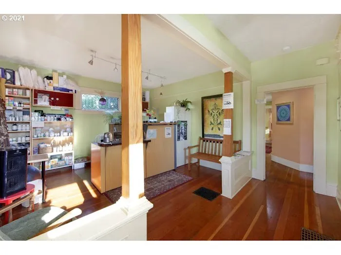 Hawthorne Chiropractic & Healing Arts Picture 4