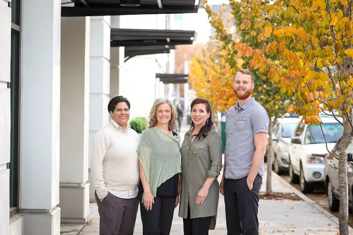 Equilibrium Chiropractic, Acupuncture, and Massage Picture 5