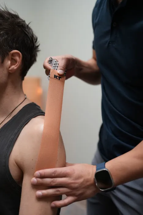 Crash Care Clinics - Sellwood Intake Center Picture 1