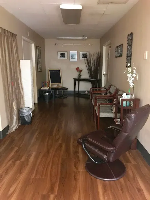 Neighborhood Chiropractic and Acupuncture Picture 5