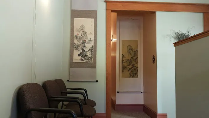 Belmont Chiropractic/Be Well Holistic Health Picture 1