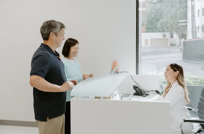 Rogue Chiropractors and Spine Center Picture 2