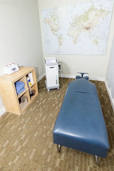 ALVIS Chiropractic Picture 6