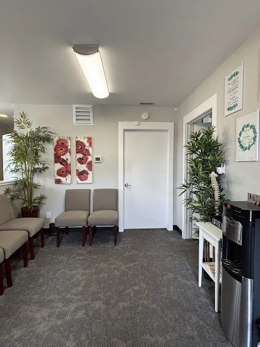 Sunnybrook Chiropractic and Massage Picture 1