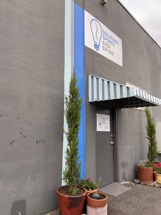 Solutions Sports & Spine Chiropractors of Clackamas Picture 7