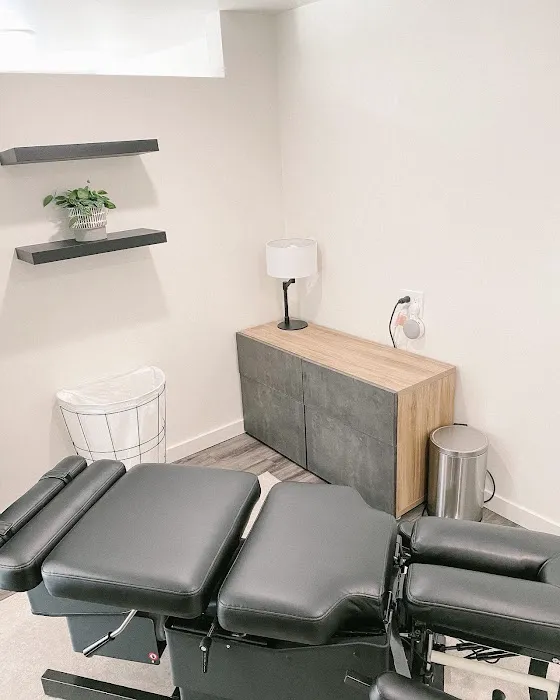 Momentum Chiropractic + Sports Medicine Picture 2