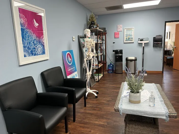 Jay Han, DC Pain, Injury + Wellness Clinic Picture 4